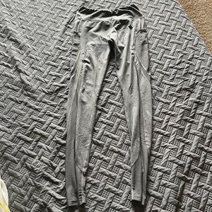 Gym Shark Dry Leggings grey Size M with pockets